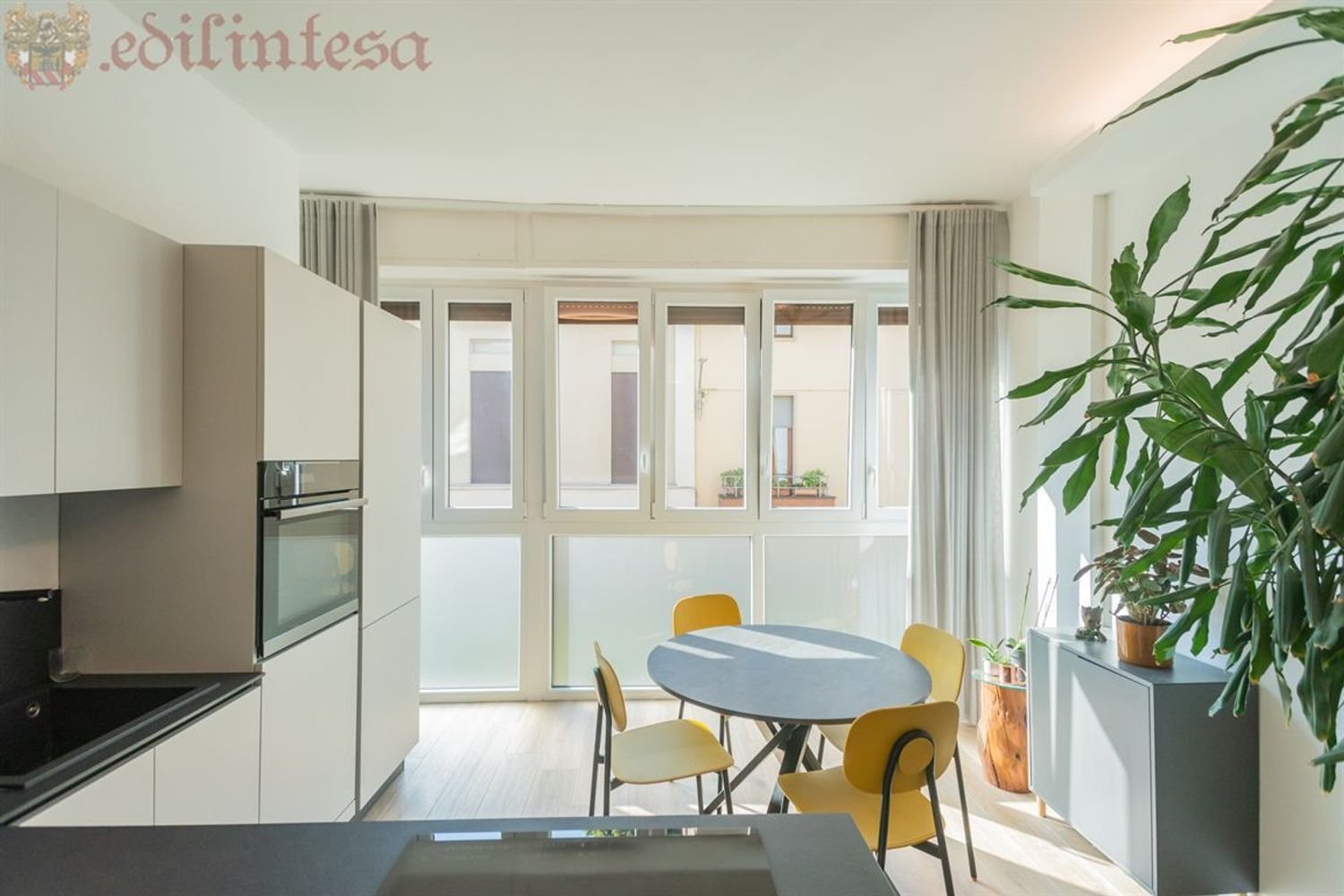 3 bedrooms Apartment in Monza, Italy No. 364633