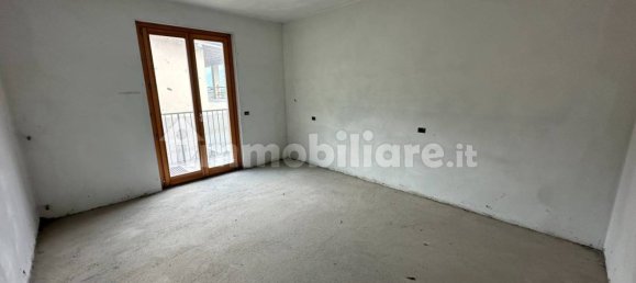 Apartamento T2 em Dubino, Italy N.º 266908 17
