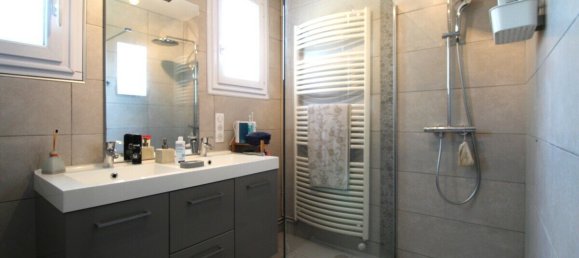 Casa de 5 dormitorios en Mereau, France No. 240510 8