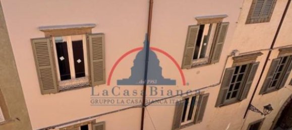 Studio in Bergamo, Italy No. 378414 3