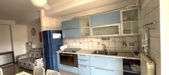 Apartamento de 3 habitaciónes en Avellino, Italy No. 303587 6