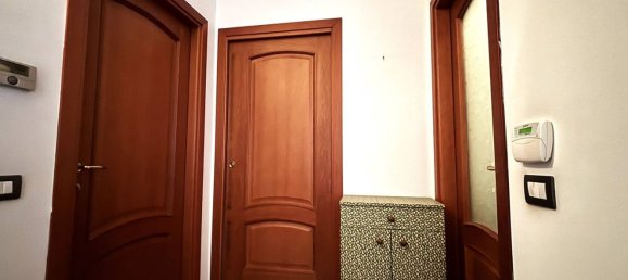 Apartamento de 3 habitaciónes en Avellino, Italy No. 303587 11