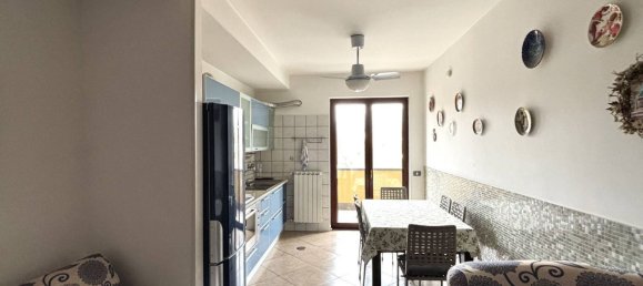 Apartamento de 3 habitaciónes en Avellino, Italy No. 303587 4