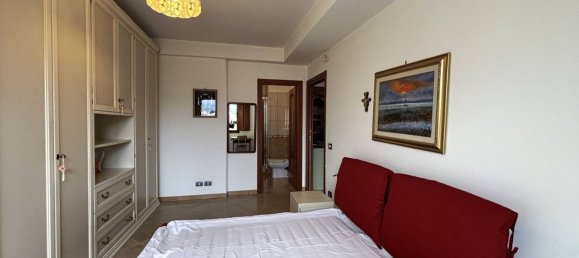 Apartamento de 3 habitaciónes en Avellino, Italy No. 303587 20