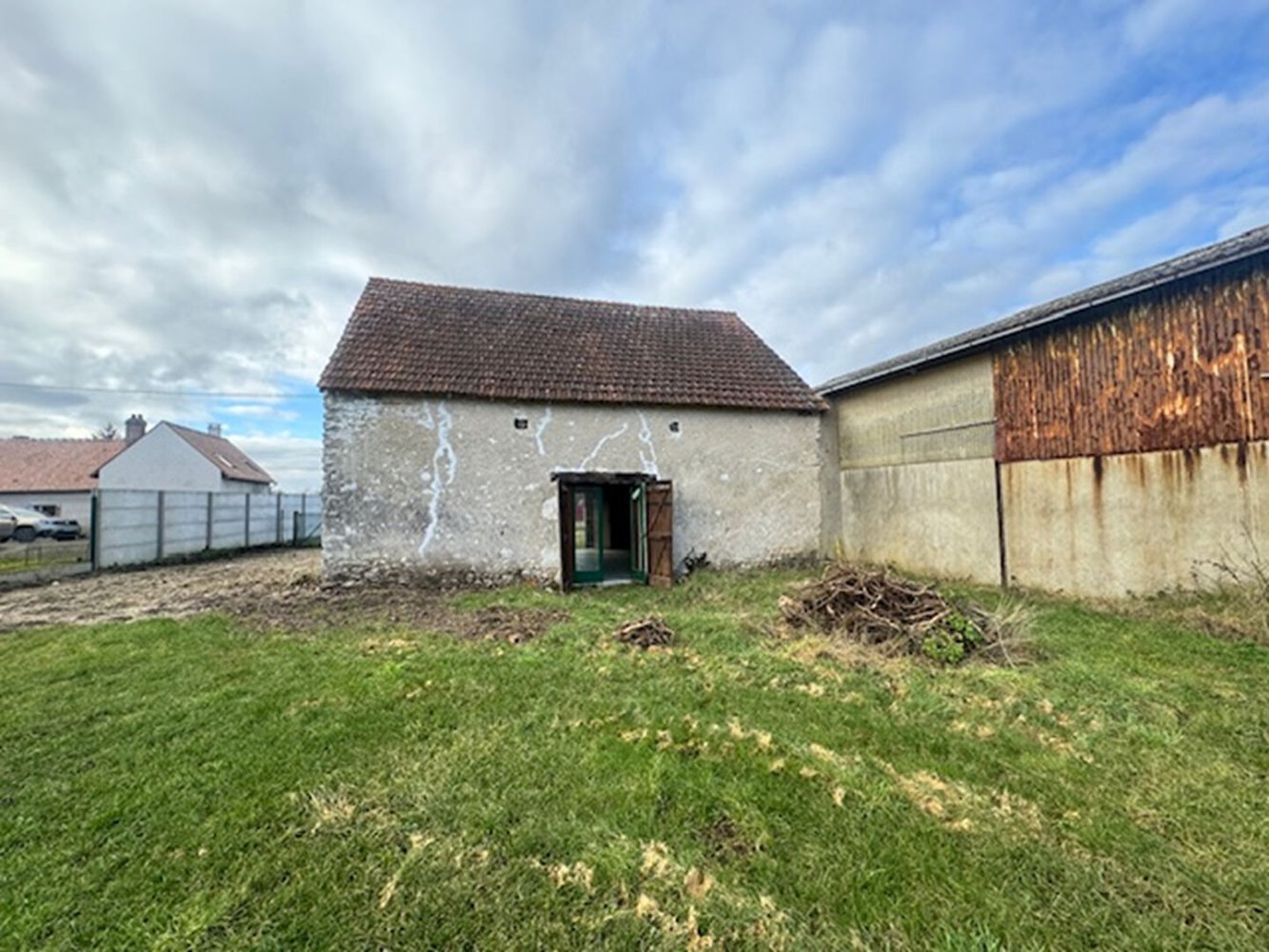 Studio in Lailly-en-Val, France No. 91036