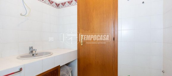 4 rooms Apartment in Codogno, Italy No. 27710 17