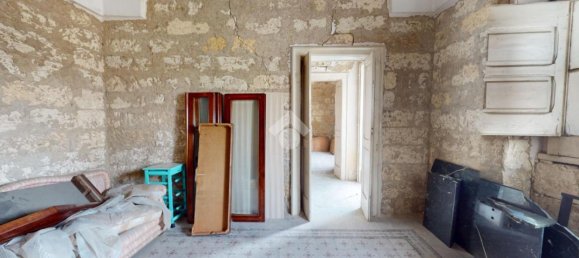 4-Zimmer Haus in Brindisi, Italy, Nr. 239011 11