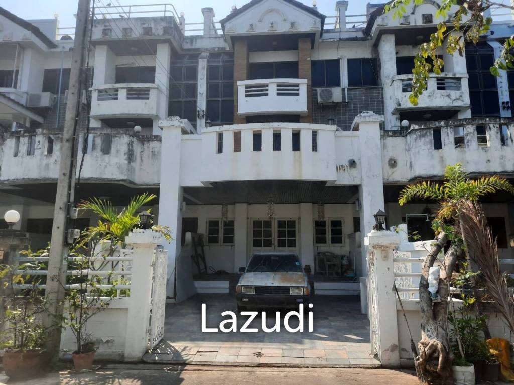 5 bedrooms Bungalow in Cha-am, Thailand No. 17892