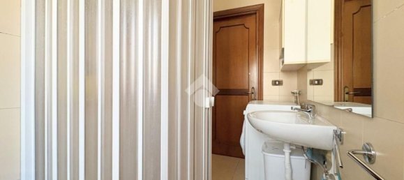 2 bedrooms Apartment in Silvi, Italy No. 365032 11