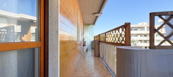 2 bedrooms Apartment in Silvi, Italy No. 365032 13