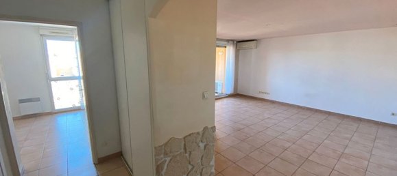 1 bedroom Apartment in La Seyne-sur-Mer, France No. 336873 2