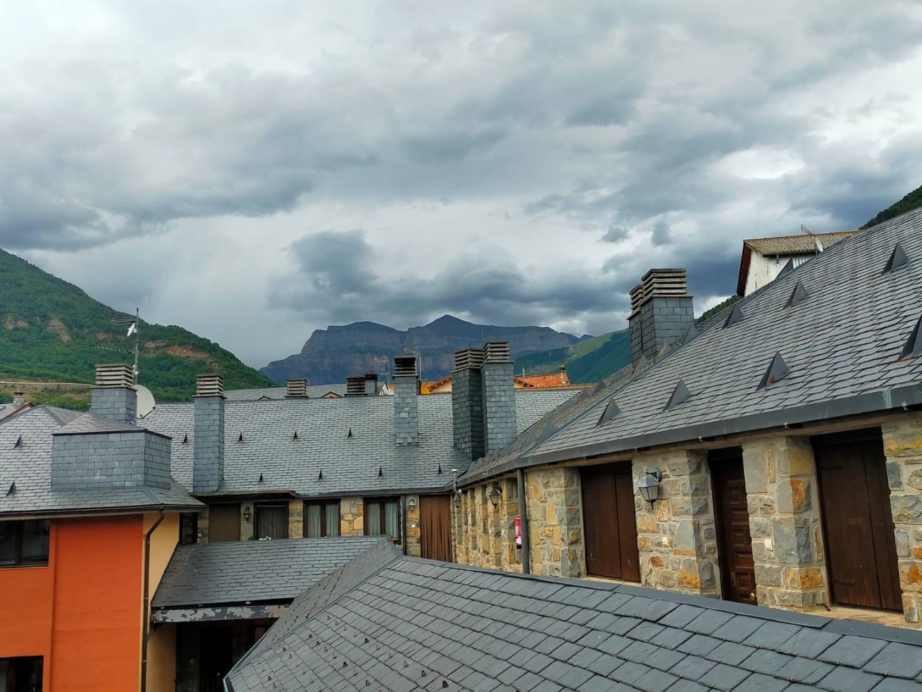 2 bedrooms Apartment in Huesca, Spain No. 268305