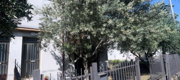 5 bedrooms House in Padua, Italy No. 379559 6