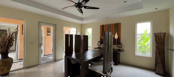 4 bedrooms Villa in Pattaya, Thailand No. 14586 7