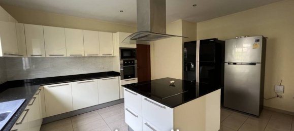 4 bedrooms Villa in Pattaya, Thailand No. 14586 5