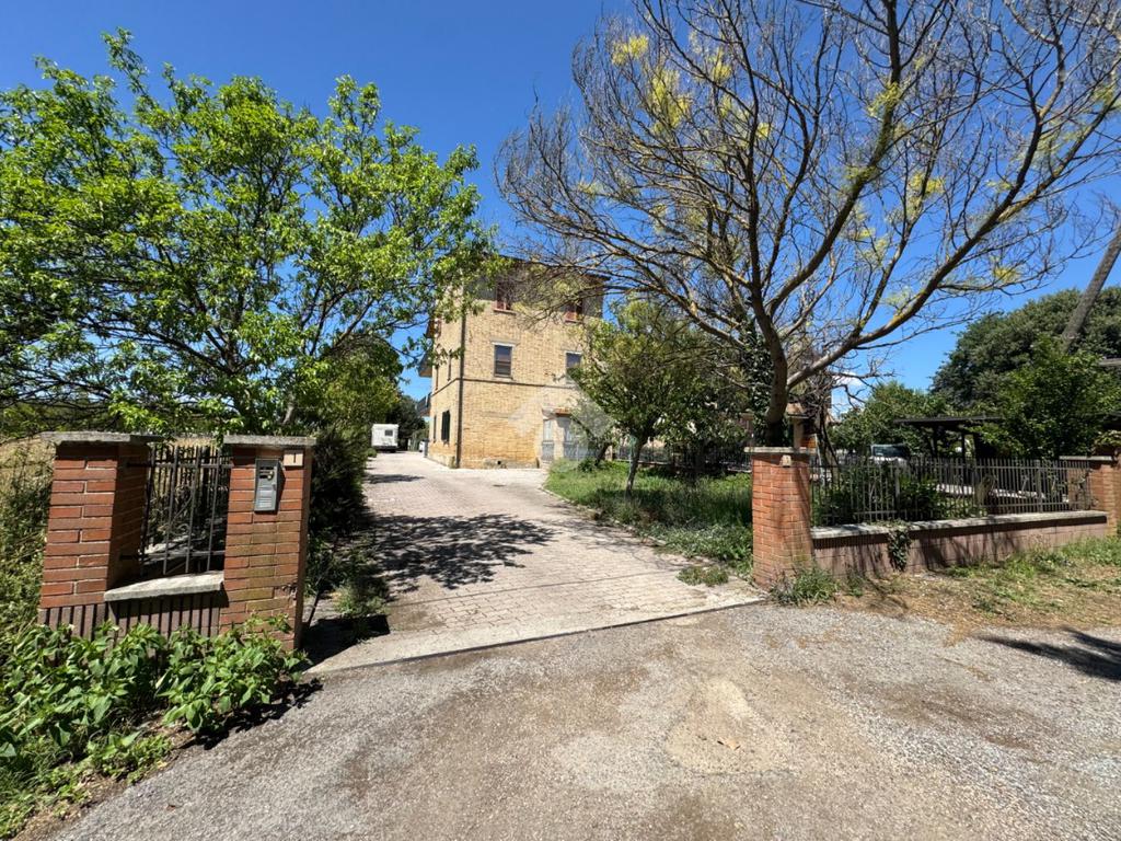 3 bedrooms Apartment in Assisi, Italy No. 287922