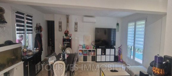 3 bedrooms Villa in Forcalqueiret, France No. 338563 11