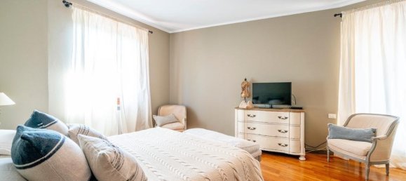 5 غرف نوم فيلا في Montignoso, Italy رقم 120683 12