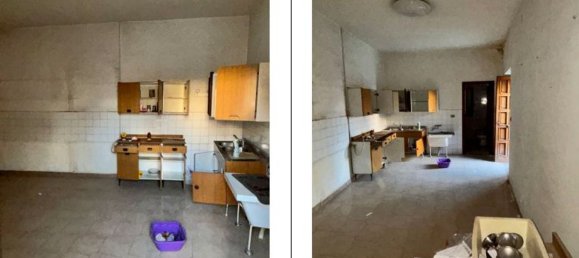 2 bedrooms Apartment in Torre Annunziata, Italy No. 324226 8