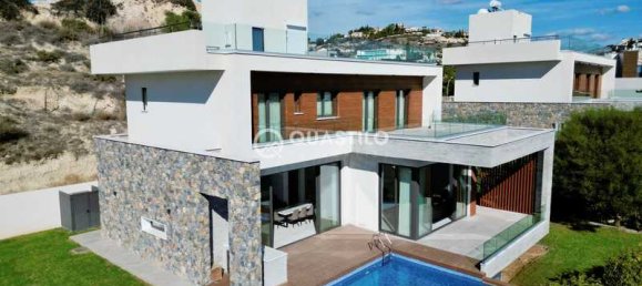 4 bedrooms Villa in Agios Tychonas, Cyprus No. 19639 5