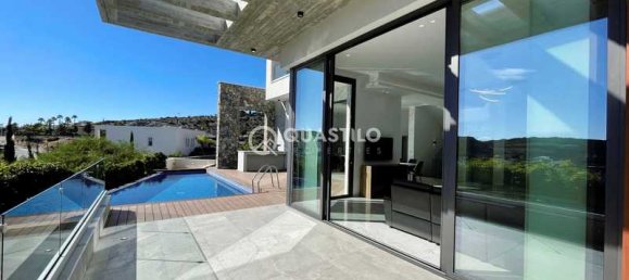 4 bedrooms Villa in Agios Tychonas, Cyprus No. 19639 7