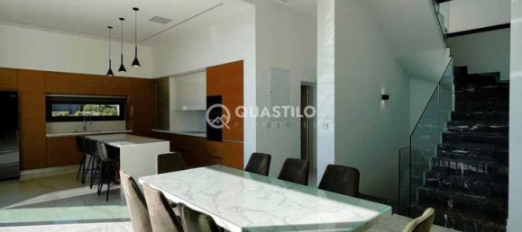 4 bedrooms Villa in Agios Tychonas, Cyprus No. 19639 6