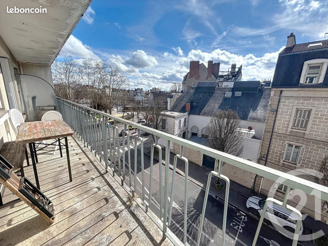 Apartamento de 1 dormitorio en Dijon, France No. 272601