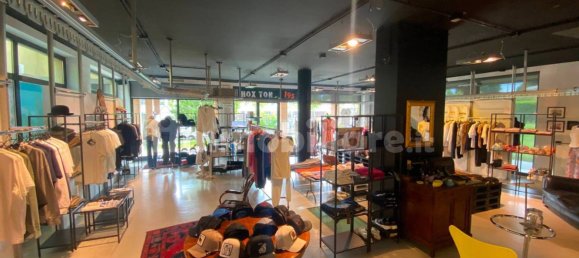 1غرفة عقار تجاري في Cassina Rizzardi, Italy رقم 106514 3