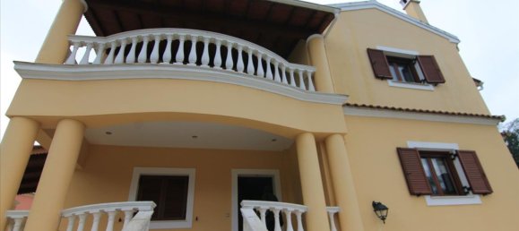 5 chambres villa à vendre à Corfu, Central Corfu and Diapontian Islands, Corfu, Ionian Islands, Peloponnese, Western Greece and the Ionian, Greece № 8225 3