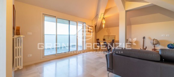 Квартира с 4 комнатами в Парма, Италия № 263465 2