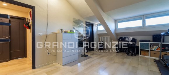 Квартира с 4 комнатами в Парма, Италия № 263465 17