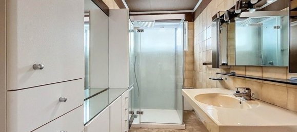 Дом с 4 спальнями в Маме, Франция № 68935 4