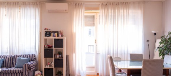 4 rooms Apartment in Milan, Italy No. 290538 2