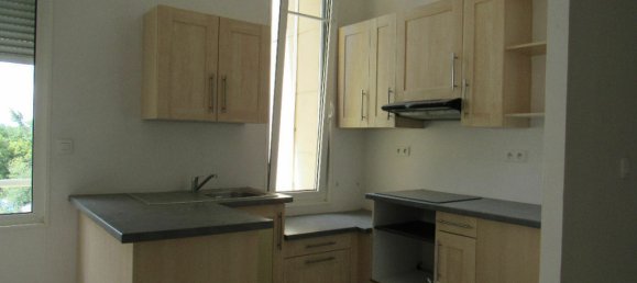 Apartamento de 2 dormitorios en Chateauneuf-sur-Loire, France No. 231432 3