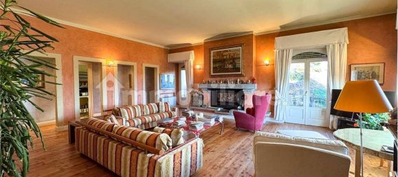 Villa de 5 habitaciónes en Stresa, Italy No. 119638 10
