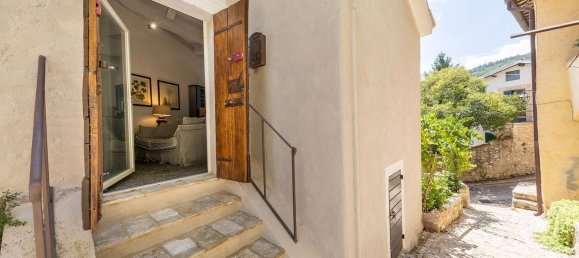 6 rooms House in Spoleto, Italy No. 125882 4