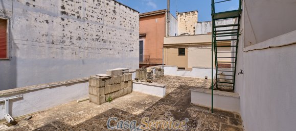 5-Zimmer Gewerbliche Immobilie in Matino, Italy, Nr. 59643 17