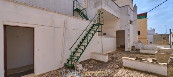 5-Zimmer Gewerbliche Immobilie in Matino, Italy, Nr. 59643 14