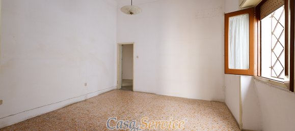 5-Zimmer Gewerbliche Immobilie in Matino, Italy, Nr. 59643 6