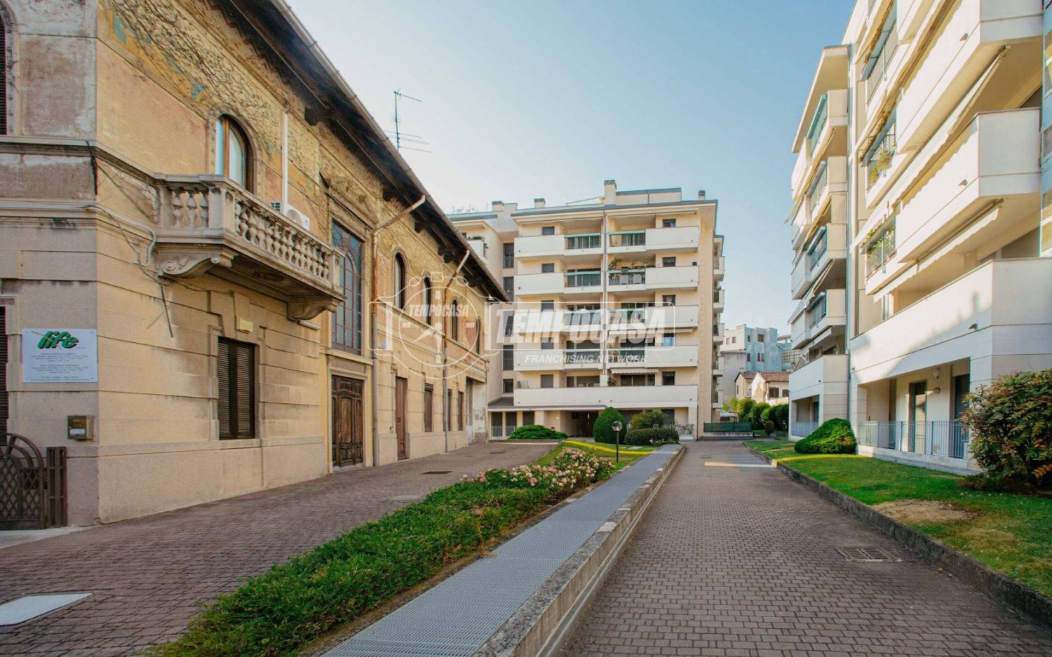 1 bedroom Apartment in Vigevano, Italy No. 303067