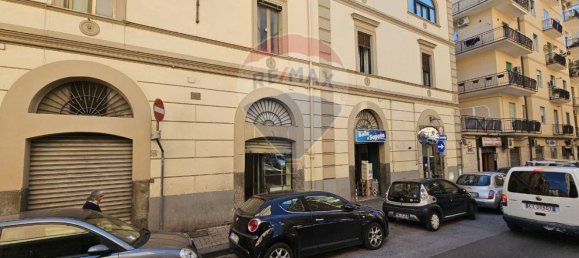 61m² Commercial property in Salerno, Italy No. 139028 8
