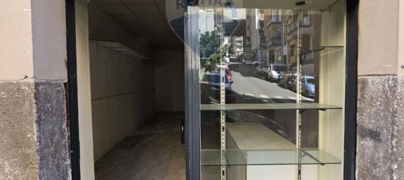 61m² Commercial property in Salerno, Italy No. 139028 9