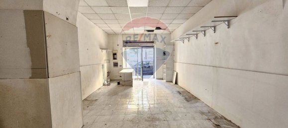 61m² Commercial property in Salerno, Italy No. 139028 15