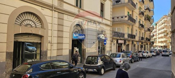 61m² Commercial property in Salerno, Italy No. 139028 6
