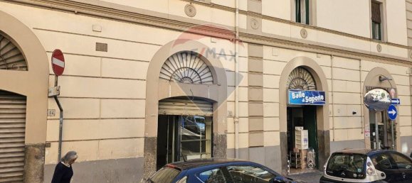 61m² Commercial property in Salerno, Italy No. 139028 7