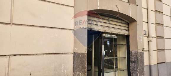 61m² Commercial property in Salerno, Italy No. 139028 12