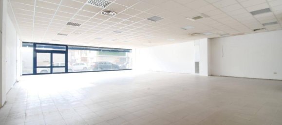1 bedroom Commercial property in San Benedetto del Tronto, Italy No. 225008 5