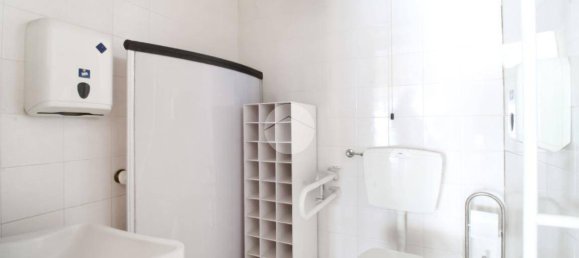 1 bedroom Commercial property in San Benedetto del Tronto, Italy No. 225008 8