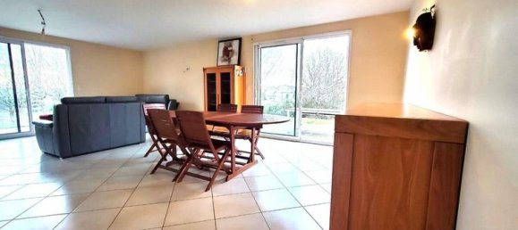 Casa de 3 dormitorios en Verneuil-sur-Vienne, France No. 304419 8