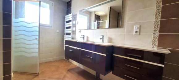 Casa de 3 dormitorios en Verneuil-sur-Vienne, France No. 304419 13